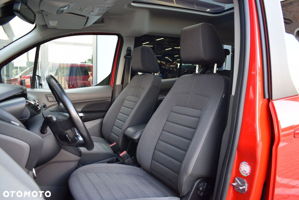 Ford Tourneo Connect Grand - 12