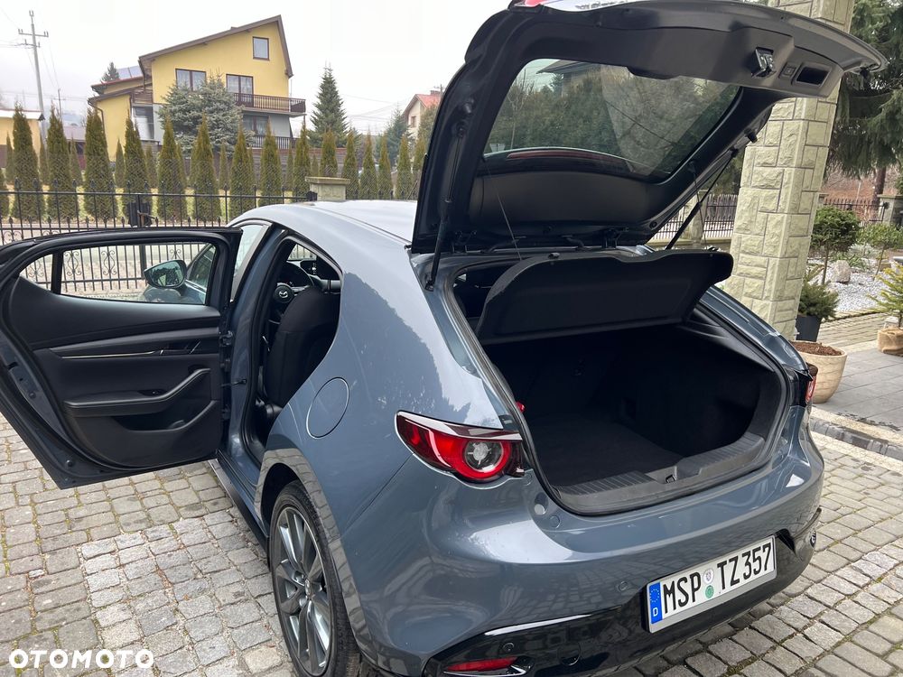 Mazda 3 e-SKYACTIV-G 2.0 M HYBRID - 16