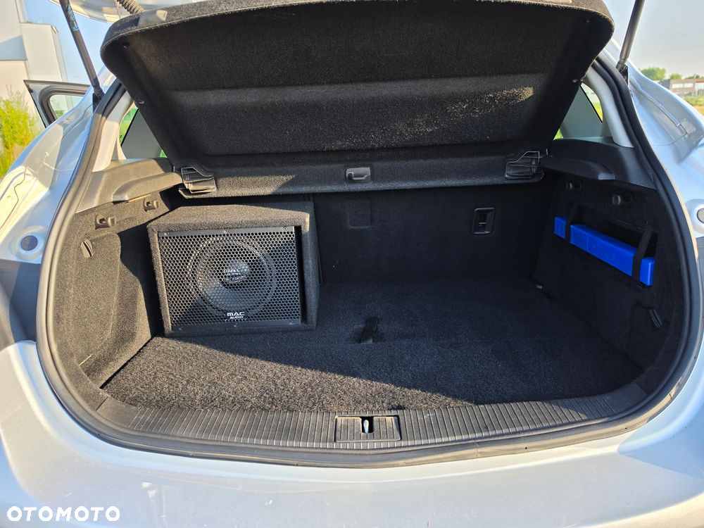 Opel Astra 1.6 Essentia - 10