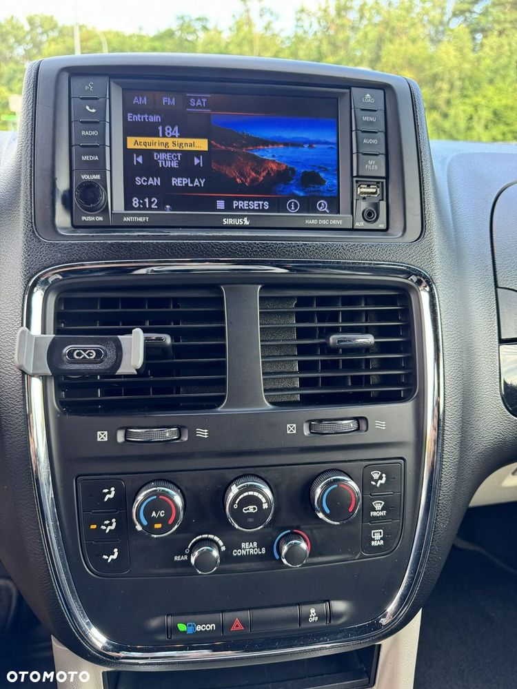 Dodge Grand Caravan - 26