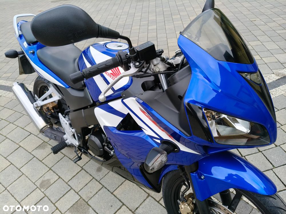 Honda CBR - 8