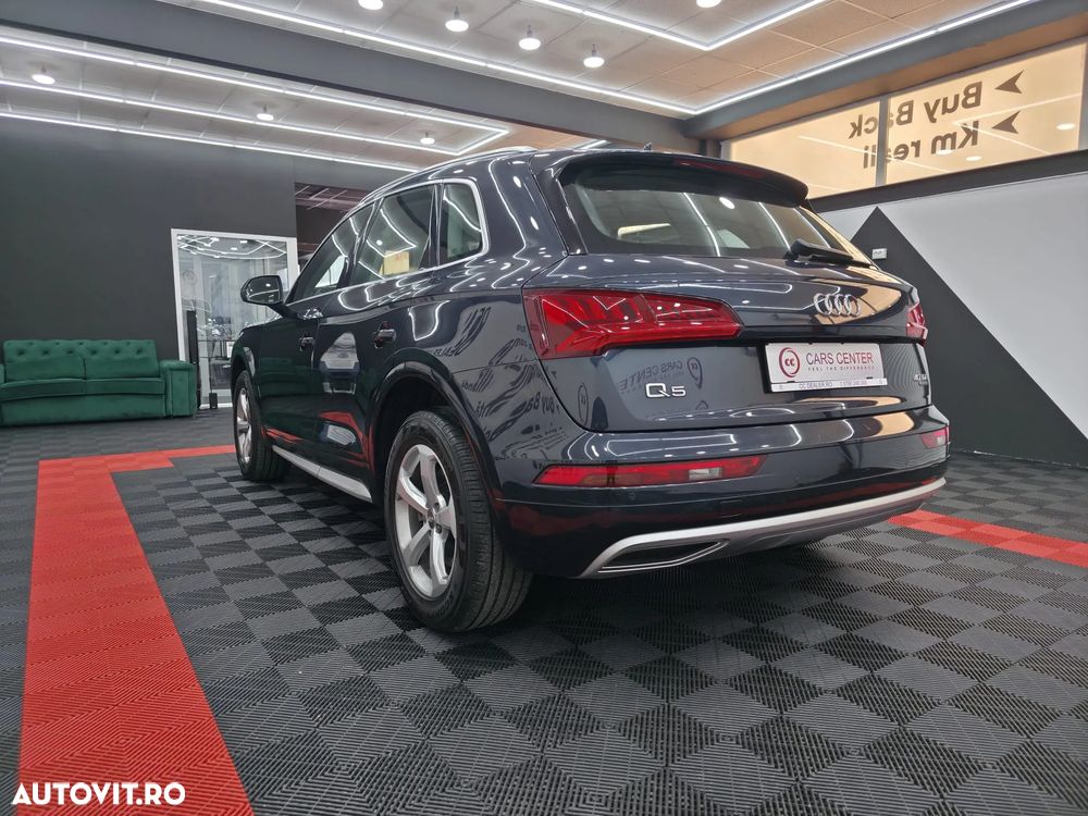 Audi Q5 2.0 40 TDI quattro S tronic Sport - 4