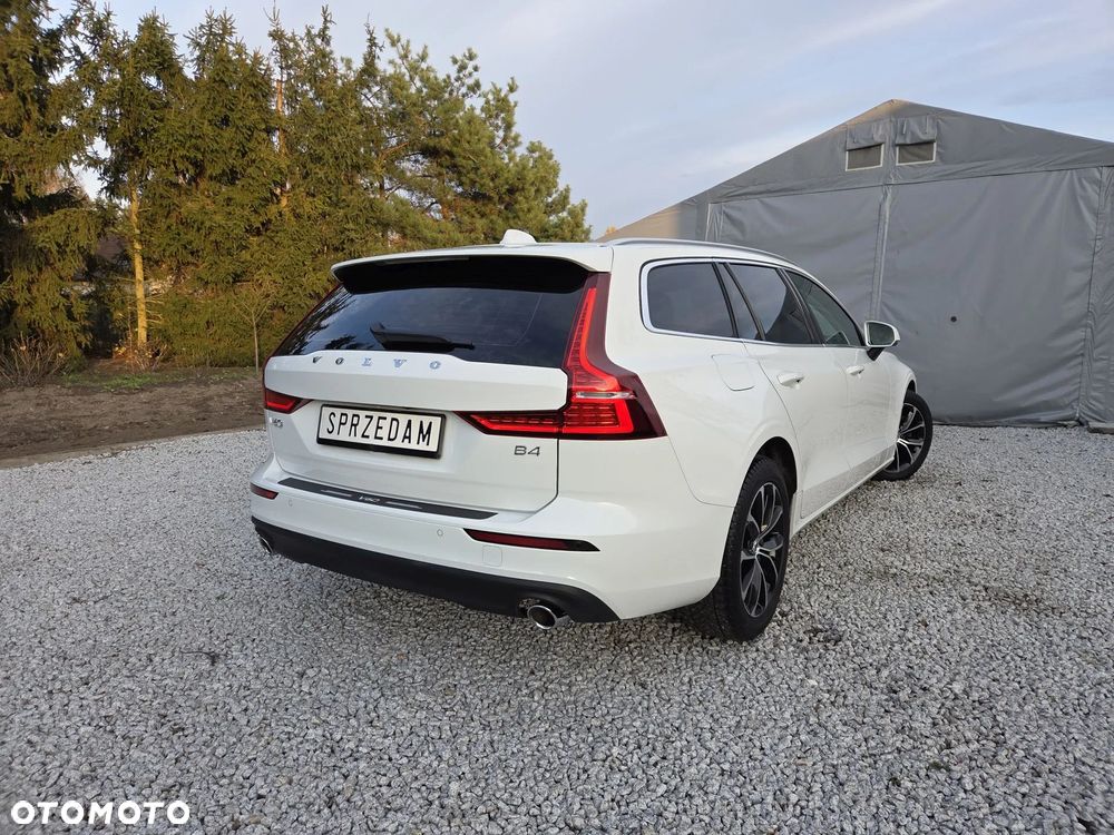 Volvo V60 B4 D Geartronic Momentum Pro - 40