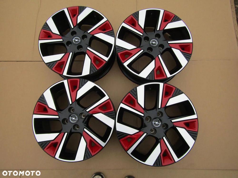 4x Felgi Aluminiowe 18 Opel Mokka II B Corsa F Peugeot 2008 II 2008 5008 Citroen DS3 DS4 C4 Cactus C3 II III 7 j 4x108 ET35 - 3