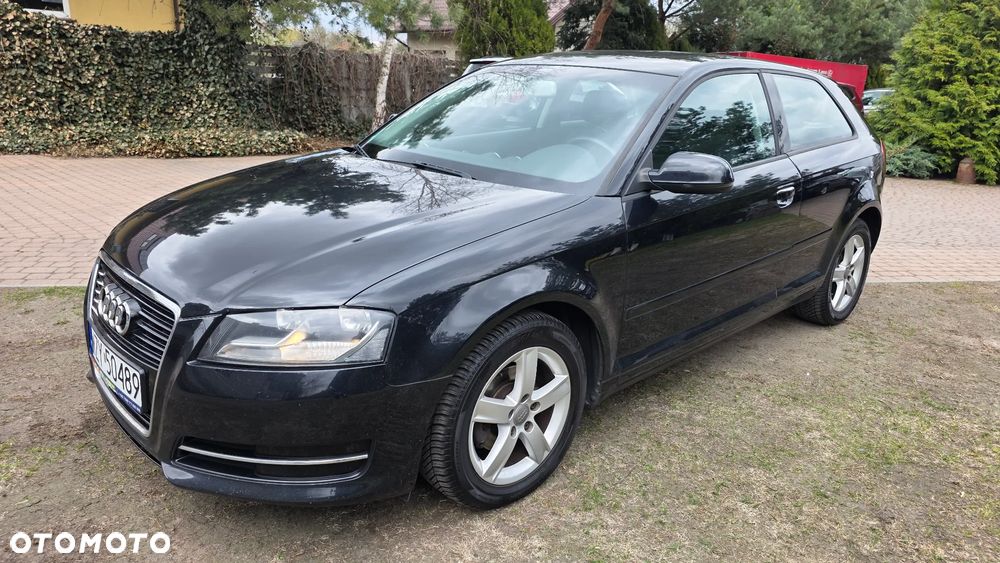 Audi A3 3-drzwiowe 1.6 TDI DPF Attraction - 10