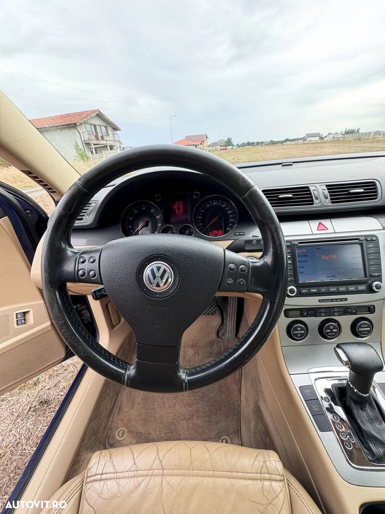Volkswagen Passat - 10