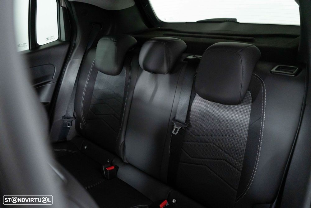 Jeep Avenger 54 kWh Summit - 11