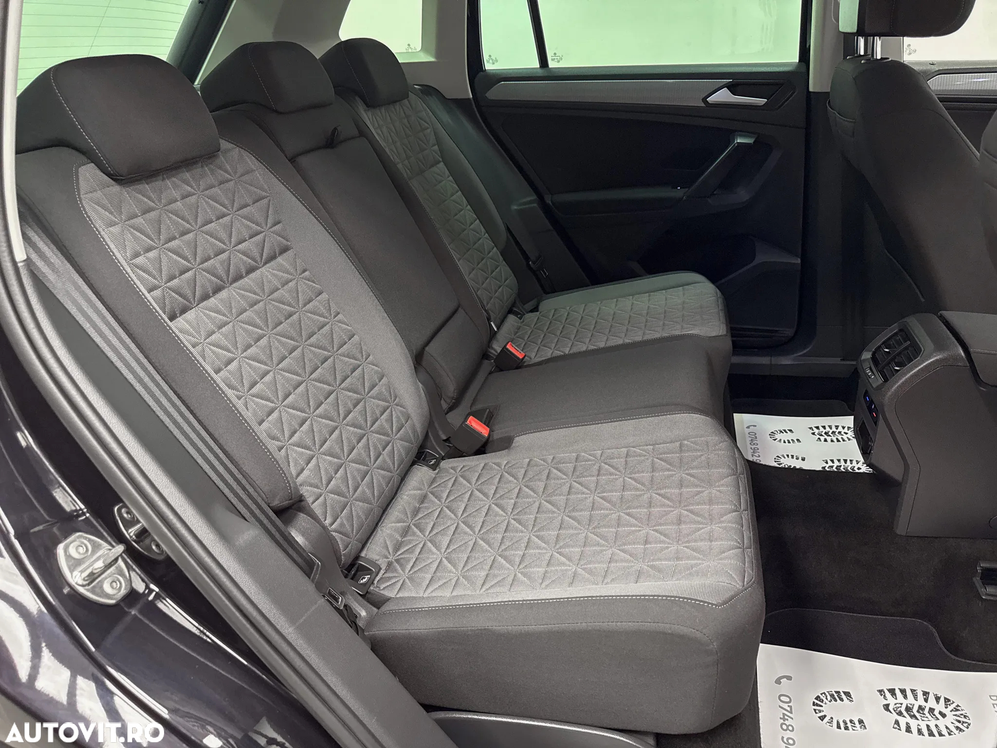 Volkswagen Tiguan 2.0 TDI SCR 4MOTION DSG Life - 8