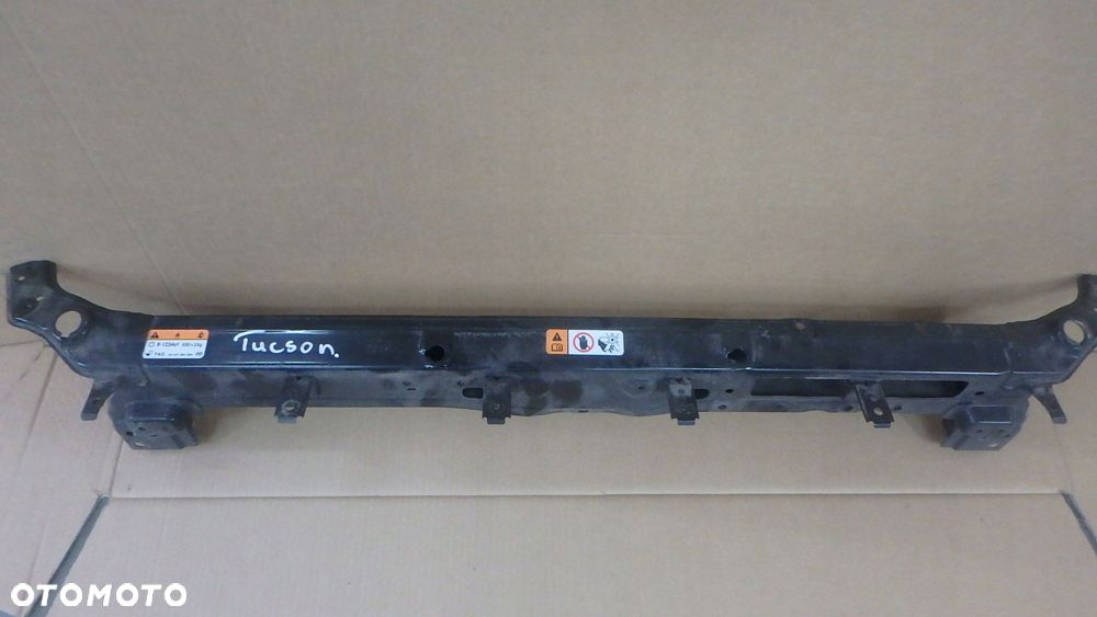 hyundai tucson pas przedni - 1