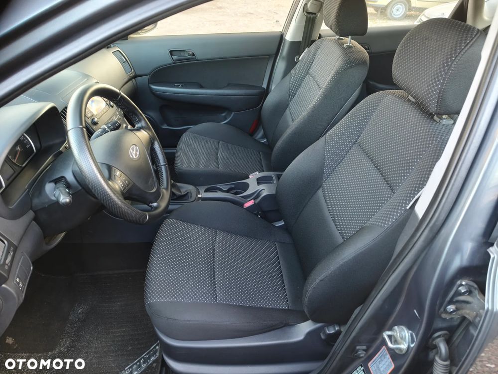 Hyundai i30 1.4 Edition Plus - 11