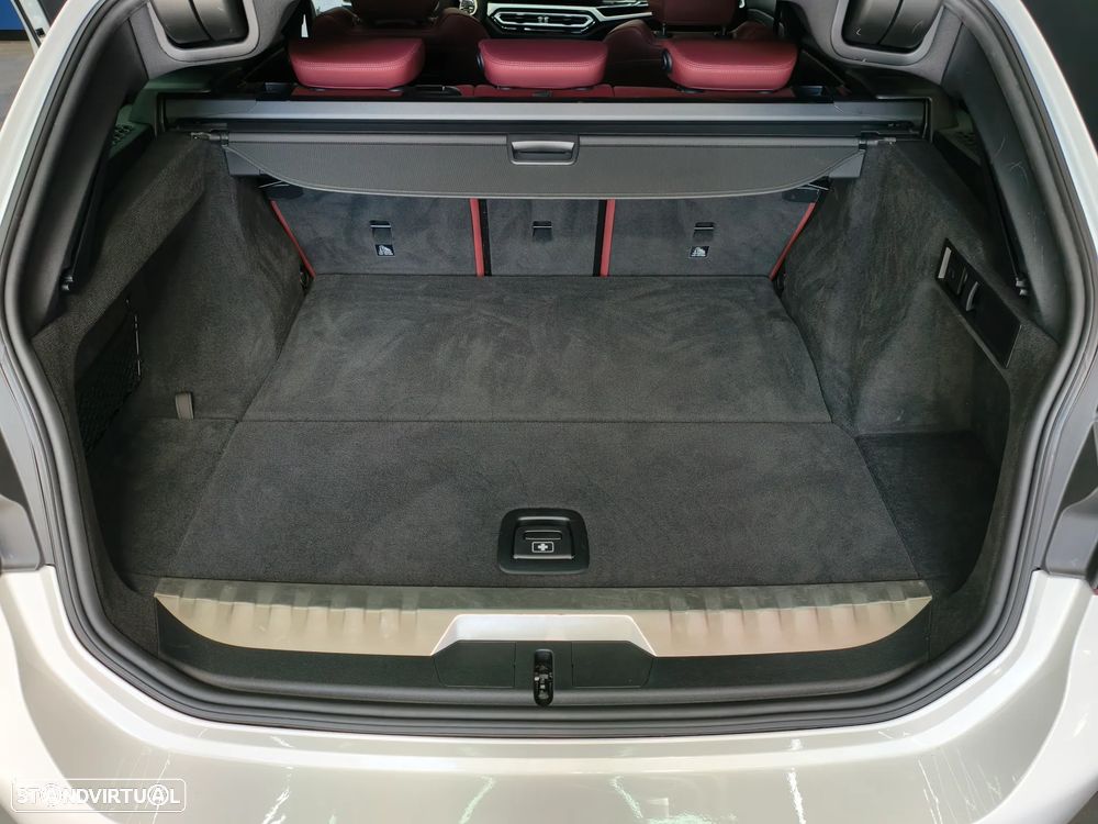 BMW 320 e Pack M Auto - 42