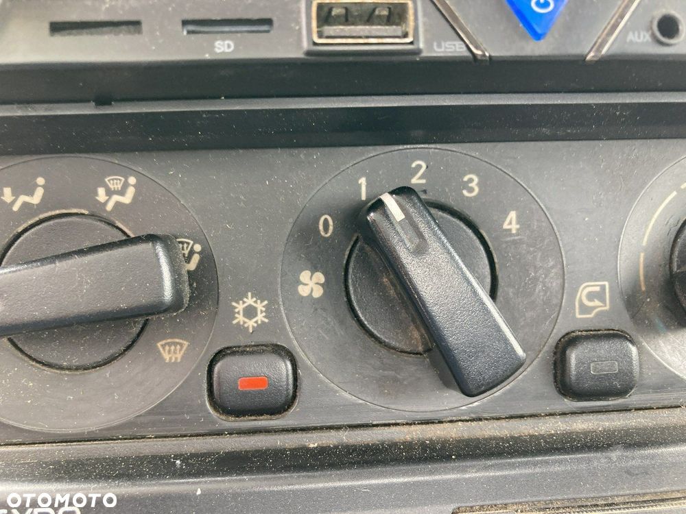 Inny PFAU Canter Fuso Bramowiec do wywozu kontenerów Klina 2009 - 10