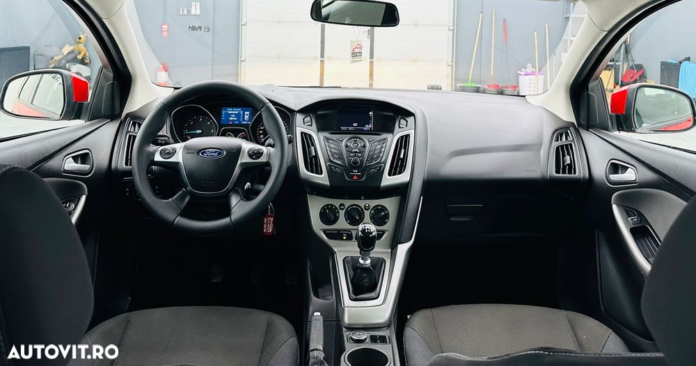 Ford Focus 1.6 TDCI DPF Trend - 6