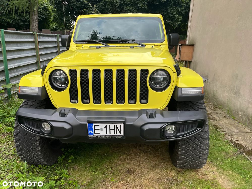 Jeep Wrangler - 1