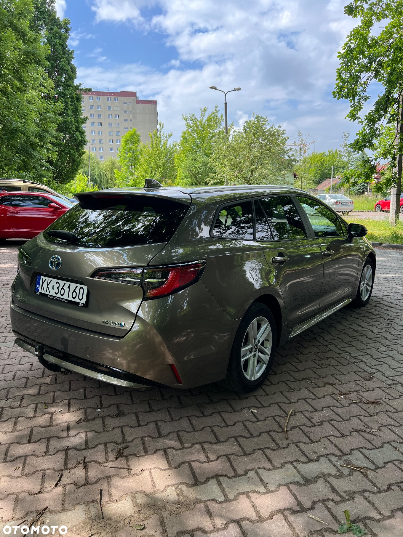 Toyota Corolla 1.8 Hybrid Business Edition - 4
