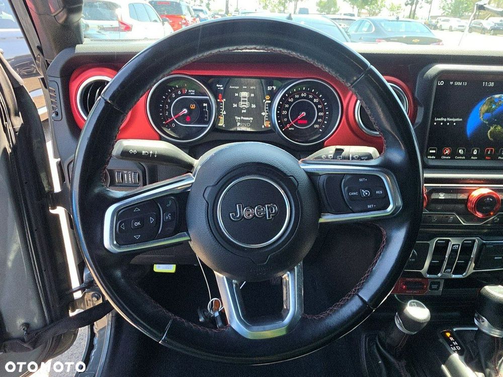 Jeep Wrangler - 8