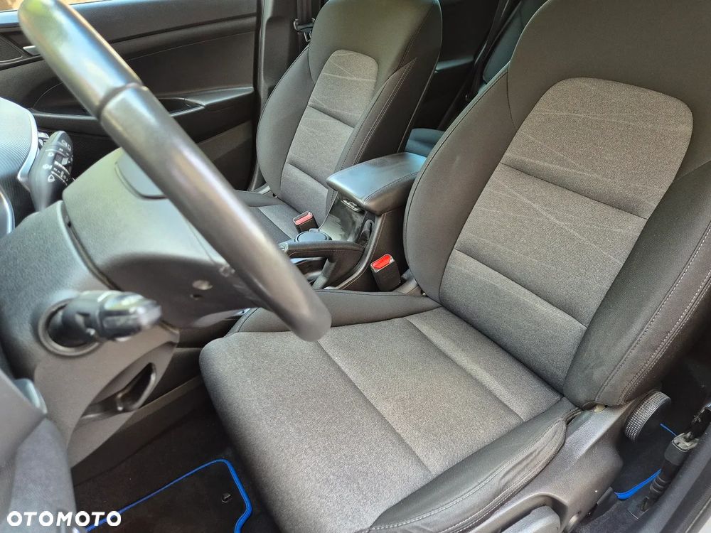 Hyundai Tucson - 16