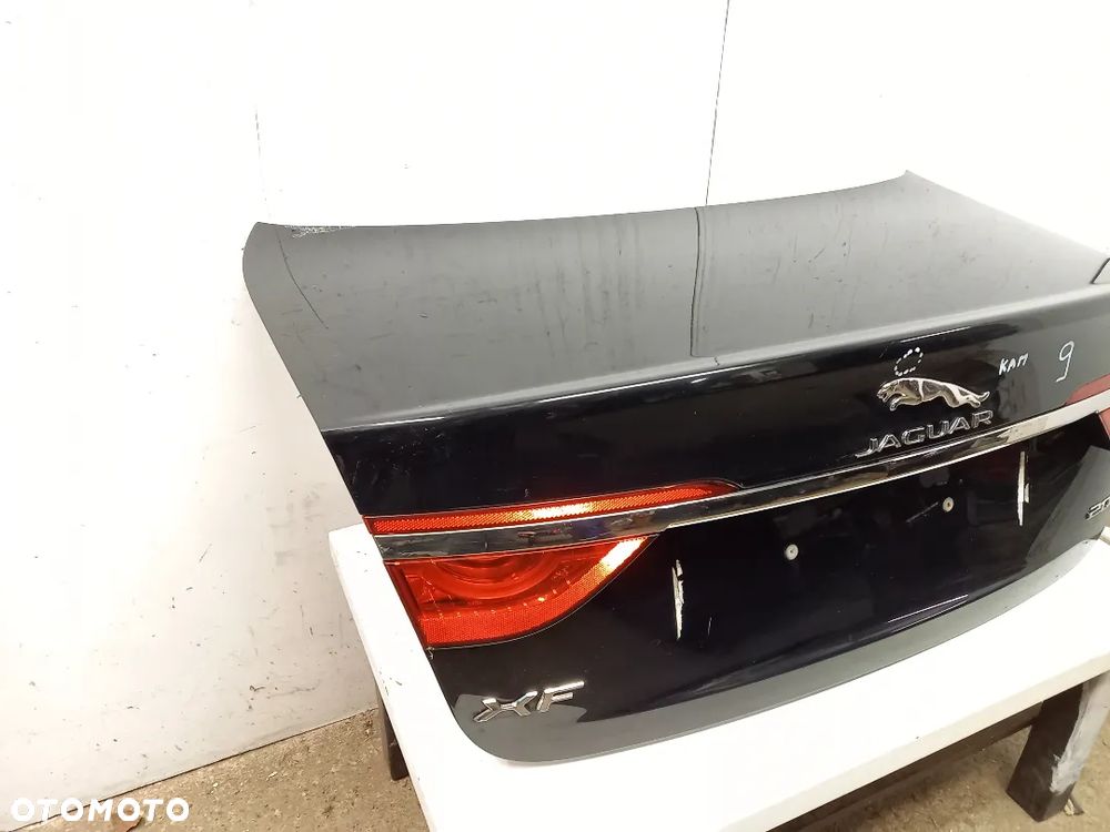 Jaguar XF II 2 X260 260 sedan klapa tylna tył kompletna - 3