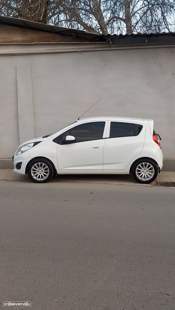 Toyota Yaris 2005 photo 3