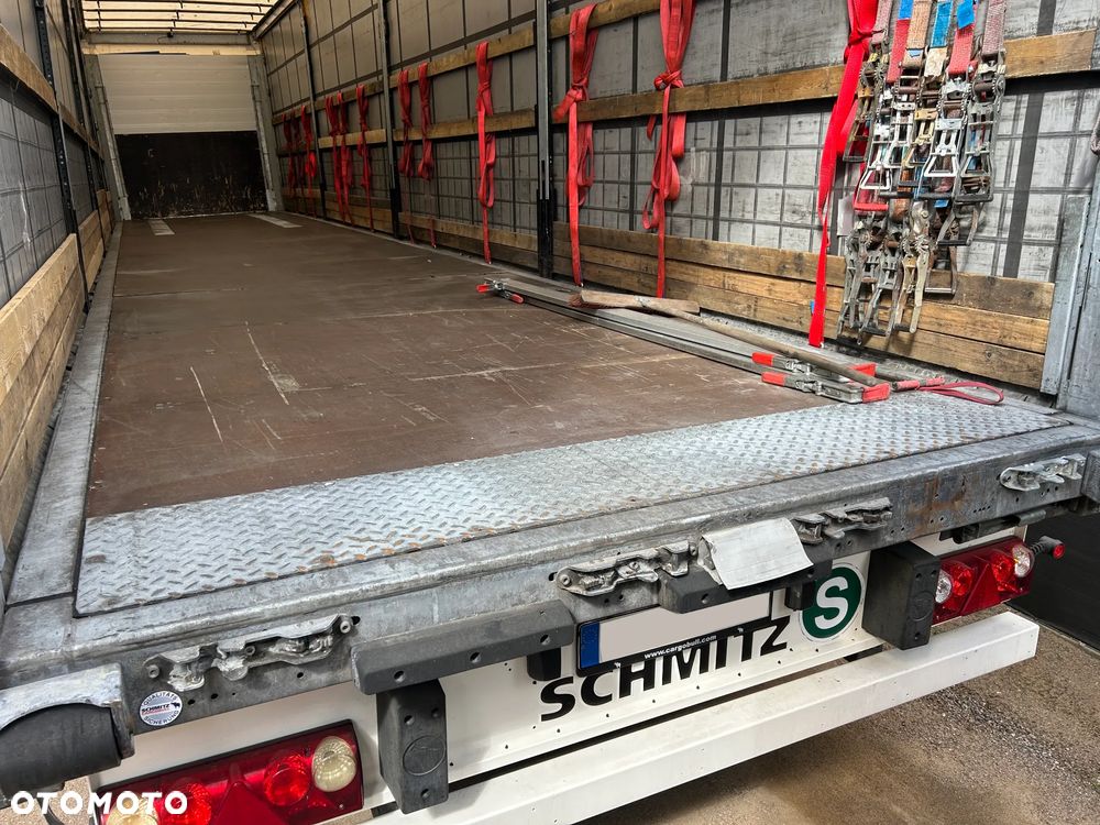 Schmitz Cargobull FIRANKA / 20 SZTUK DO WYBORU / BARDZO ŁADNE OPONY / Z PEŁNYM WYPOSAŻENIEM DO ZAŁADUNKU / 2 KOŁA ZAPASOWE / DOSTĘPNE KOLORY SREBRNY - NIEBIESKI - CZERWONY / NIEKTÓRE MAJĄ NOWE PLANDEKI !! - 23