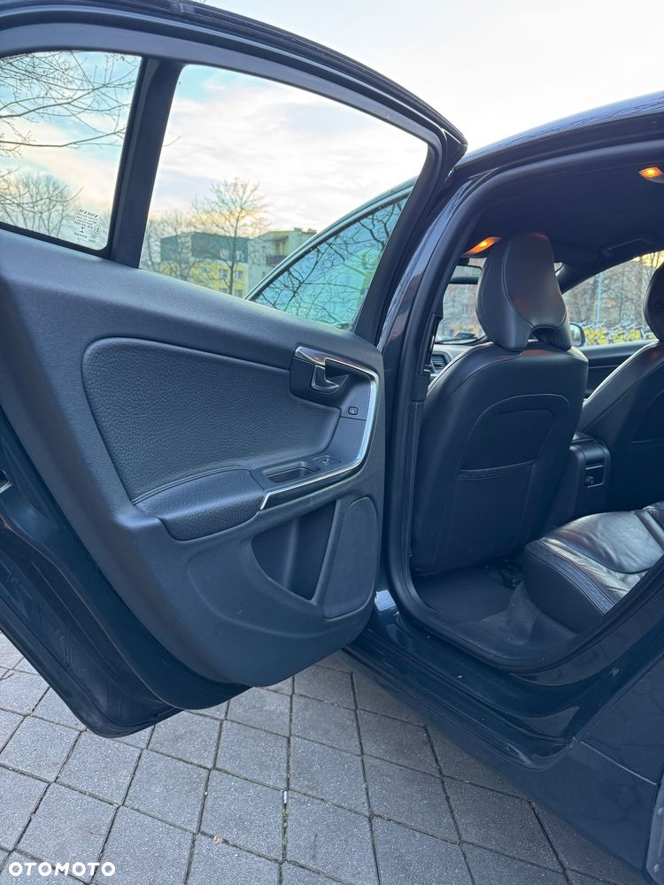 Volvo S60 D3 Geartronic Momentum - 15