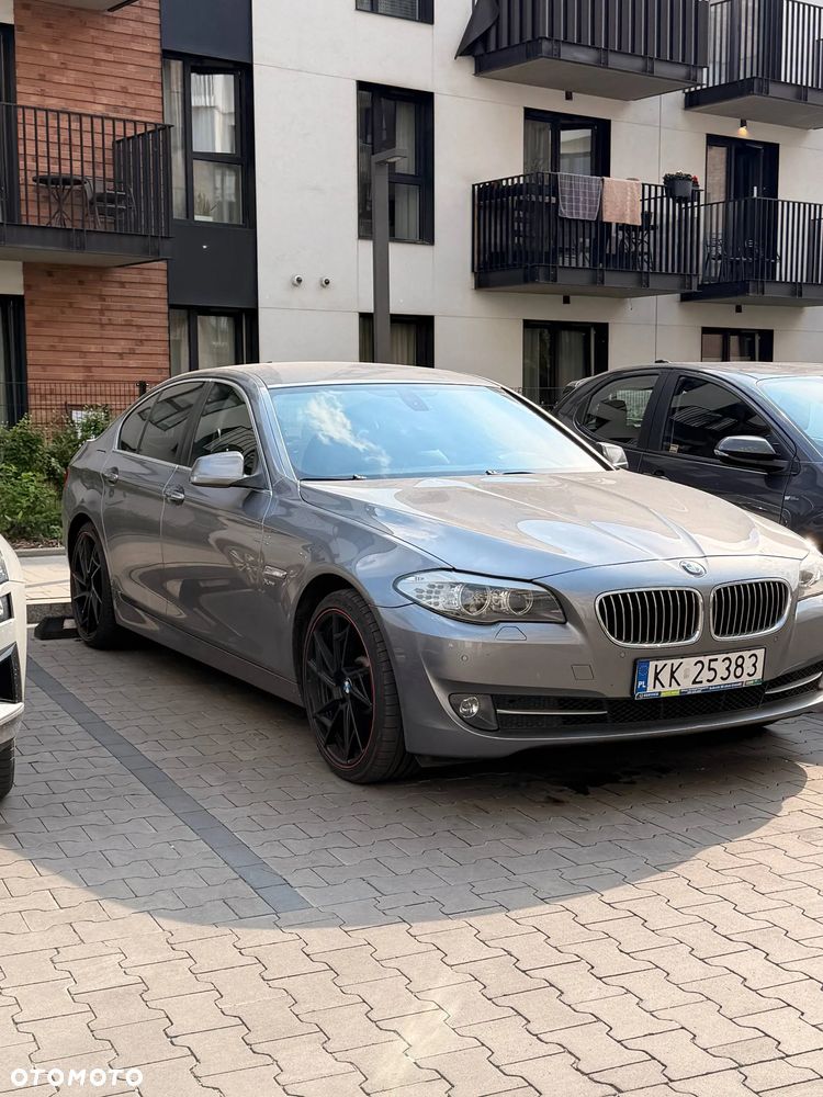 BMW Seria 5 525d xDrive Sport-Aut - 1