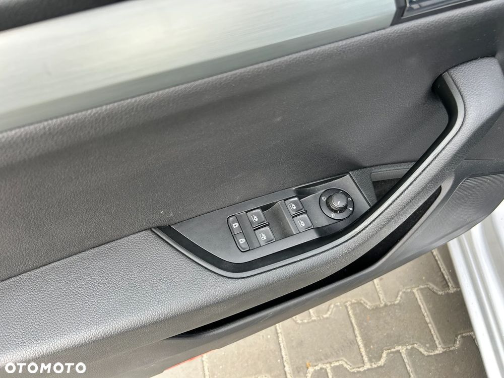 Skoda Superb 1.8 TSI Ambition DSG - 5