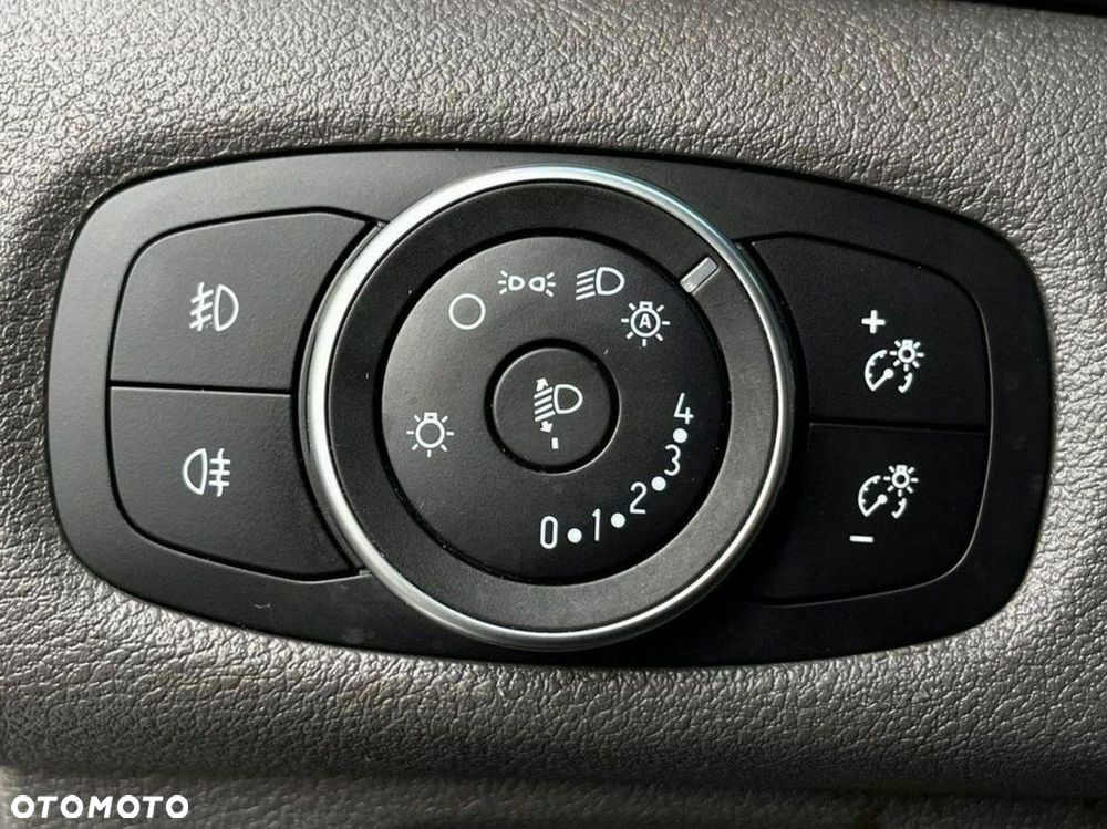 Ford Transit Custom - 28