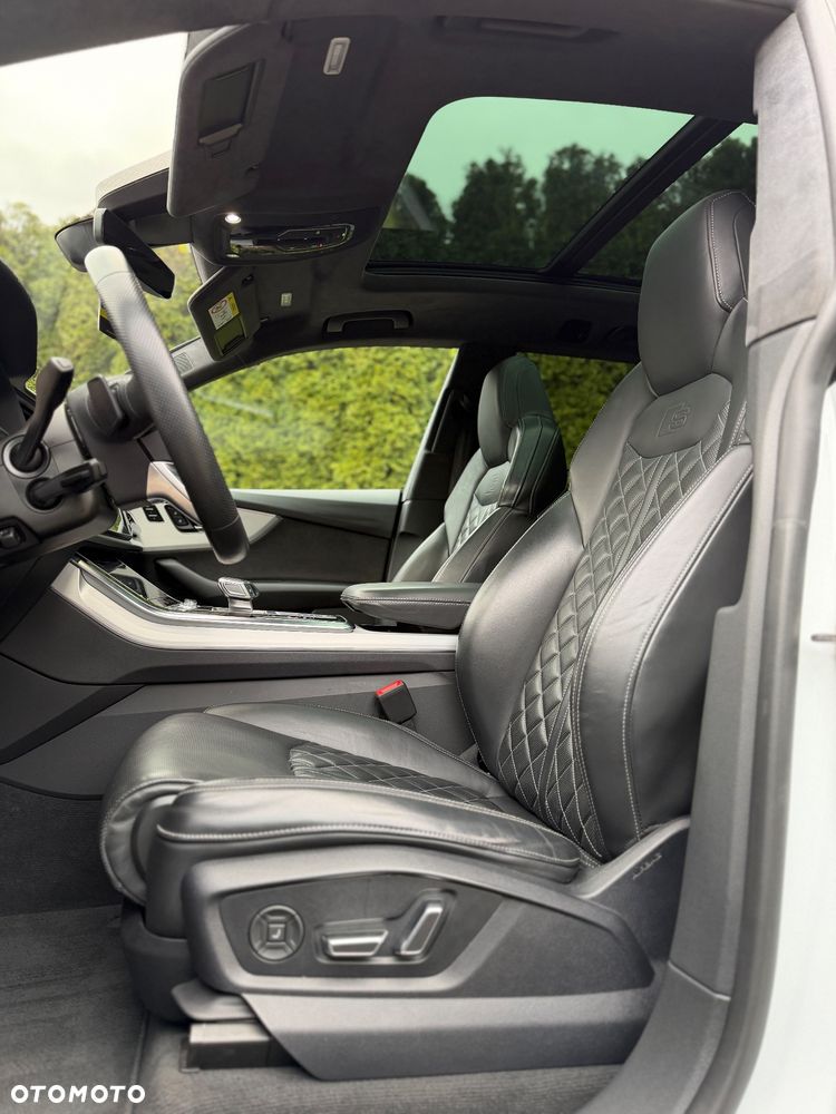 Audi Q8 55 TFSIe quattro tiptronic competition plus - 6