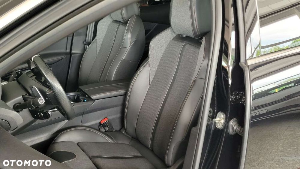 Peugeot 3008 - 24