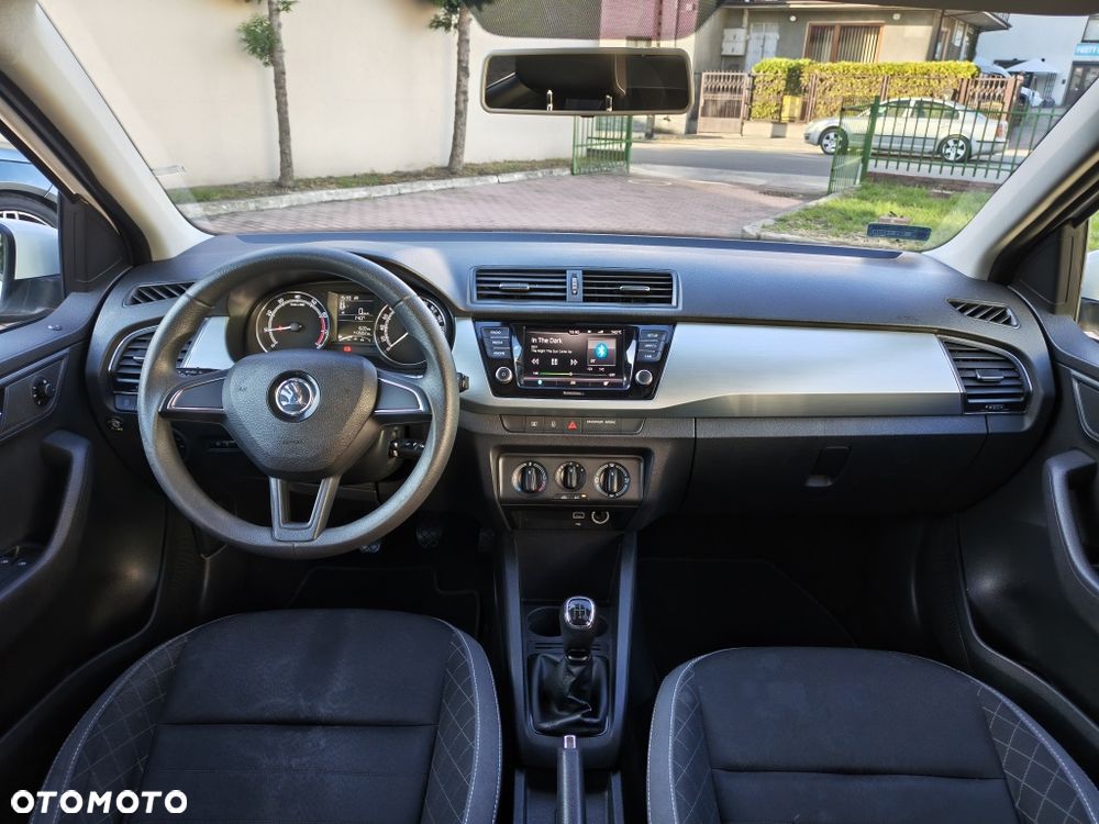 Skoda Fabia - 8