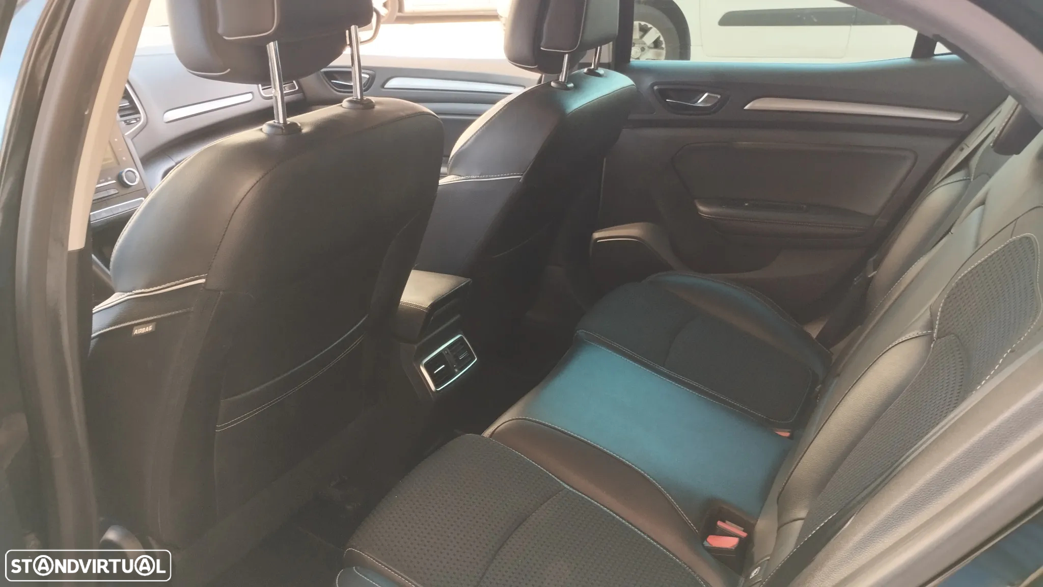 Renault Mégane 1.5 dCi Bose Edition EDC J18 - 13