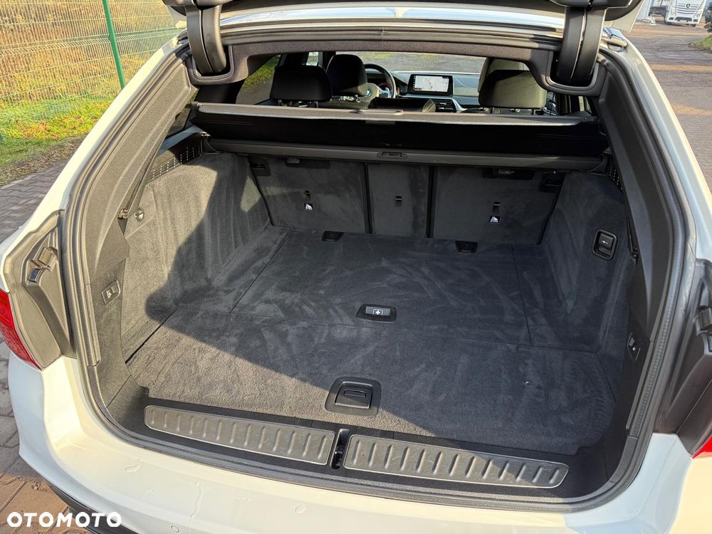 BMW Seria 5 530d Sport Line - 18