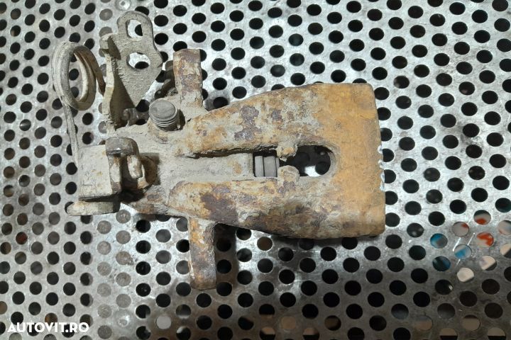 Etrier spate dreapta Ford Kuga 1 [2008 - 2013] Crossover 2.0 TDCi MT - 1