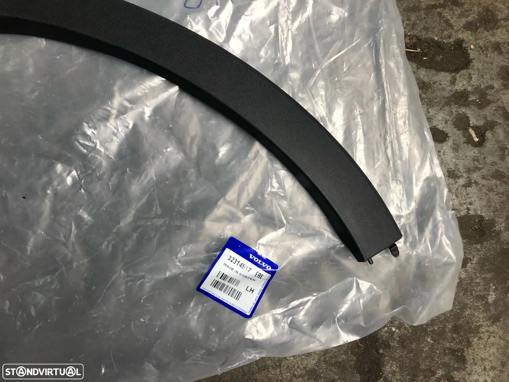 VOLVO XC40 ABA GUARDA LAMAS TRAS ESQUERDO - GL093 - 4