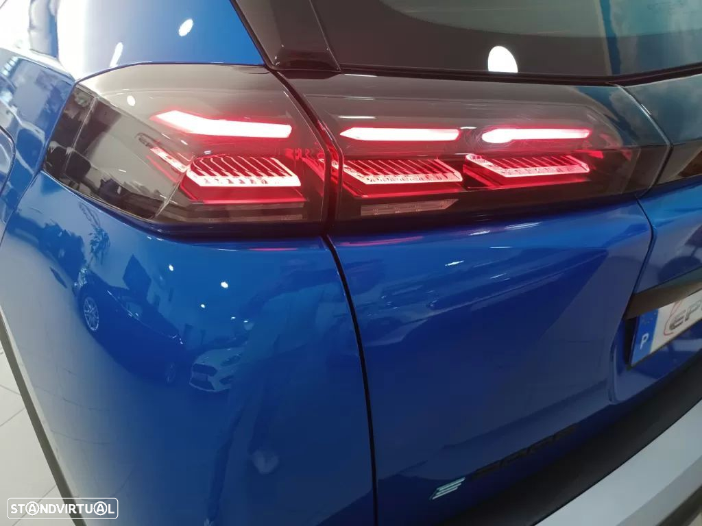 Peugeot e-2008 54 kWh Active - 31