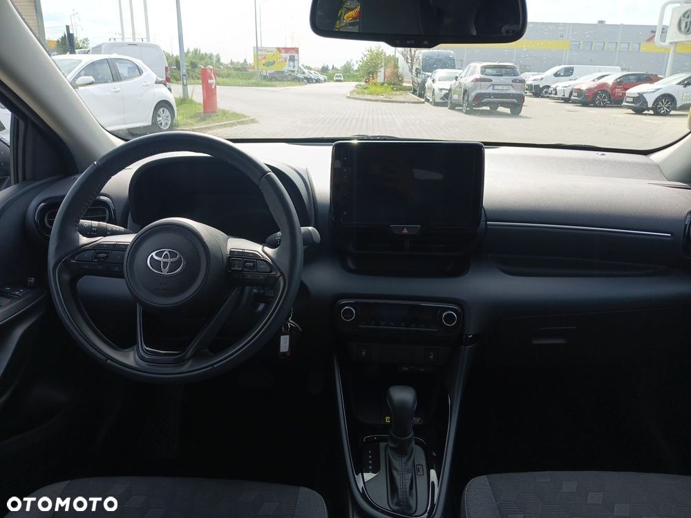 Toyota Yaris - 11