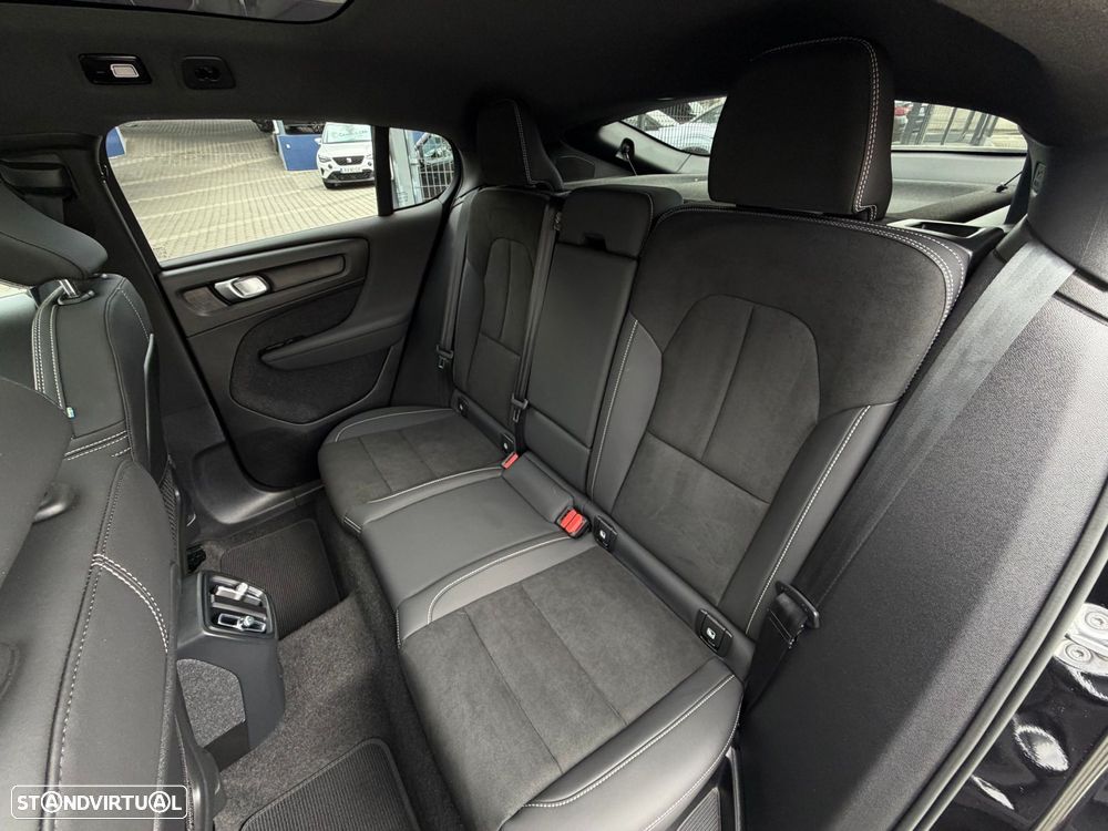Volvo C40 Recharge Single Motor Plus - 43