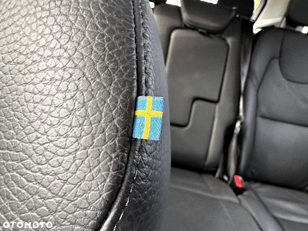 Volvo XC 90 - 37