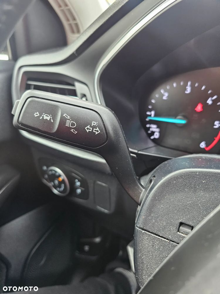 Ford Focus SW - 14