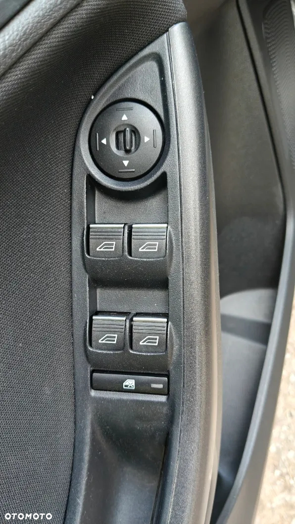 Ford Focus 1.0 EcoBoost ST-Line Black ASS - 19