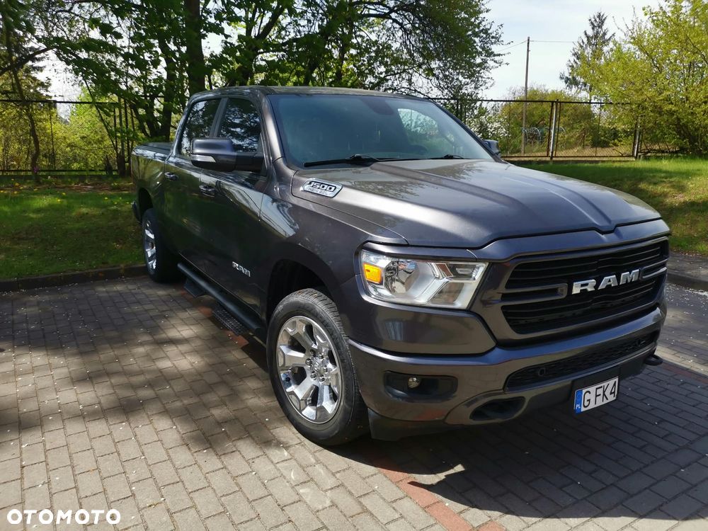 RAM 1500 5.7 Crew Cab Bighorn - 2