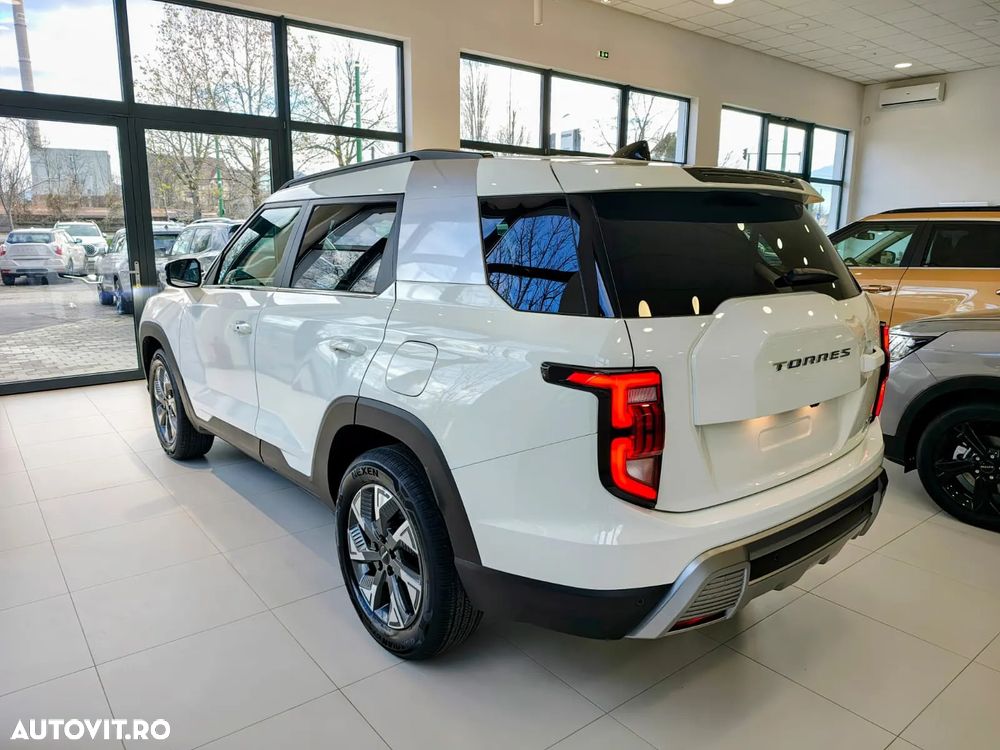 KG Mobility Torres - 10