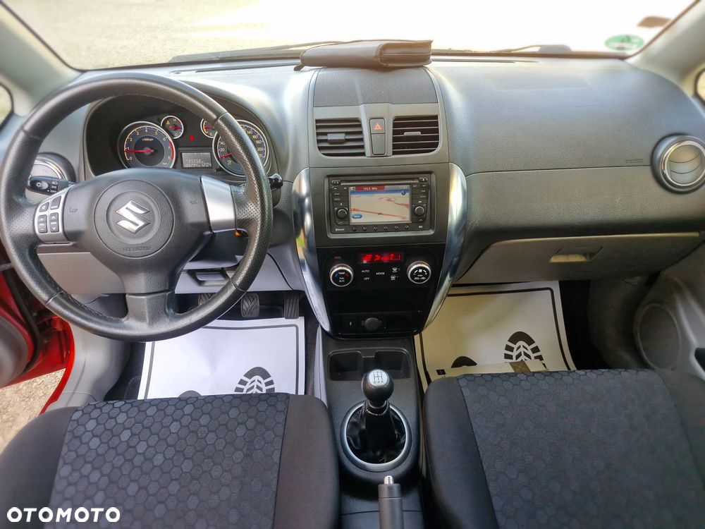 Suzuki SX4 1.6 Comfort Plus 4WD - 17