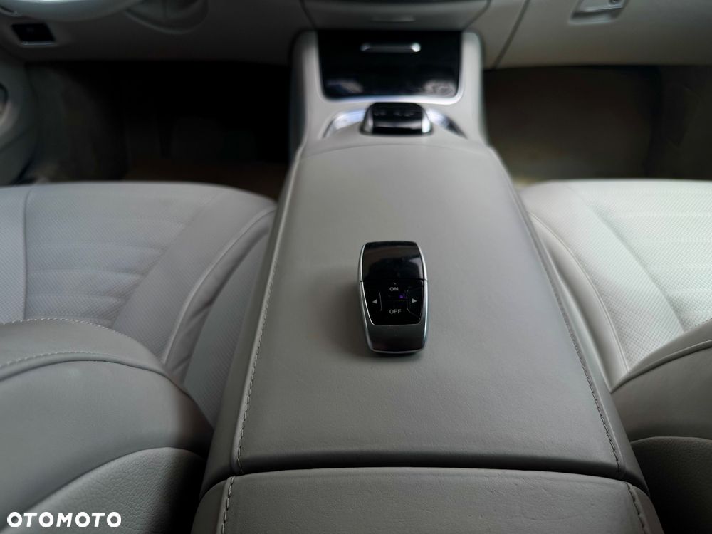 Mercedes-Benz Klasa S 350 (BlueTEC) d 4-Matic L 7G-TRONIC - 34