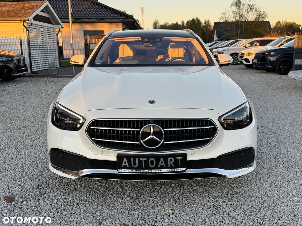Mercedes-Benz Klasa E 300 d T 9G-TRONIC Avantgarde - 2