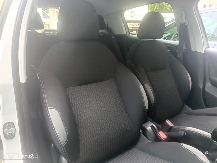 Peugeot 208 1.2 PureTech Style - 38