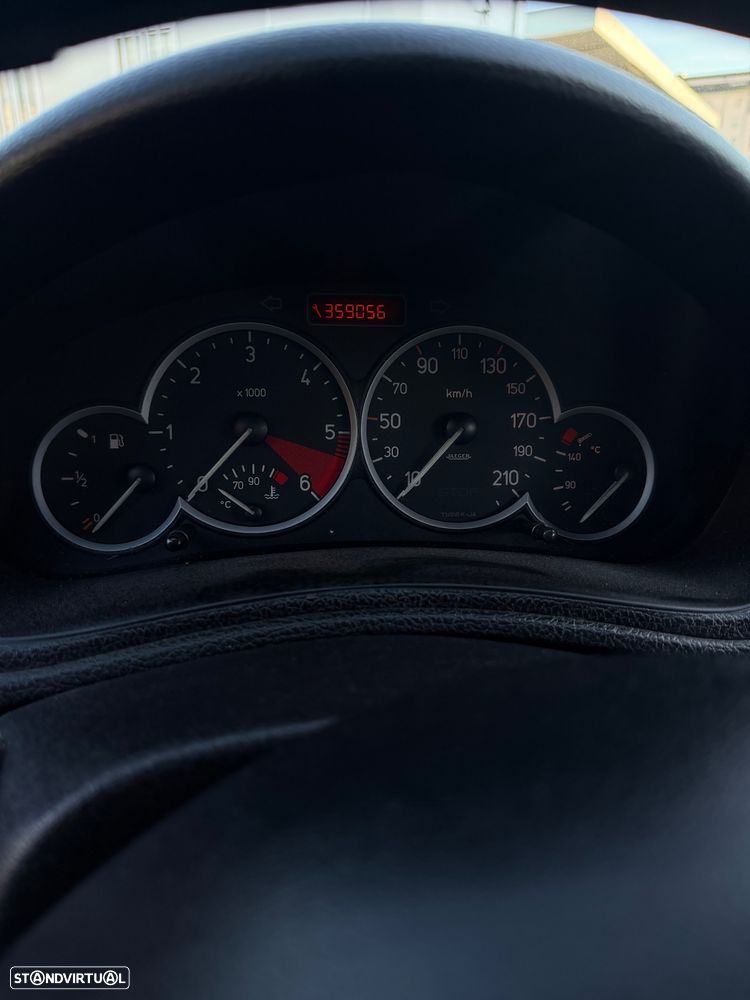 Peugeot 206 - 8