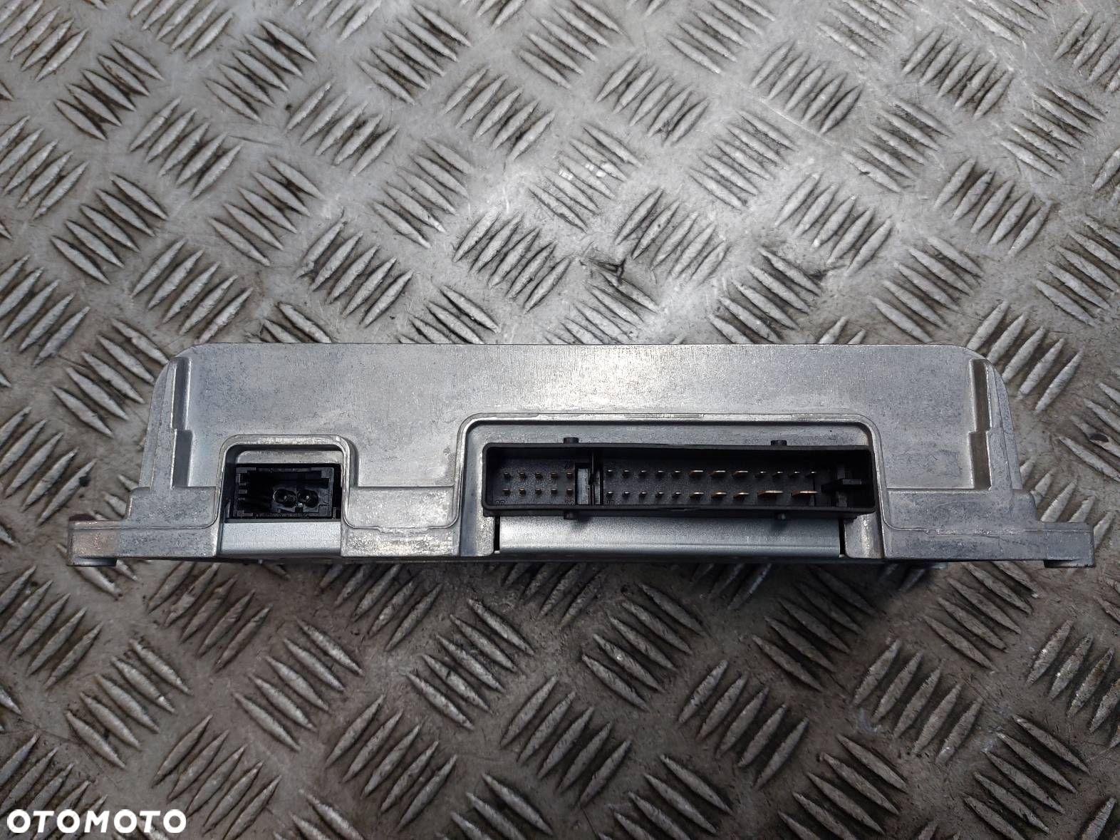 WZMACNIACZ AUDIO AUDI A5 8T 8T0035223AE - 4