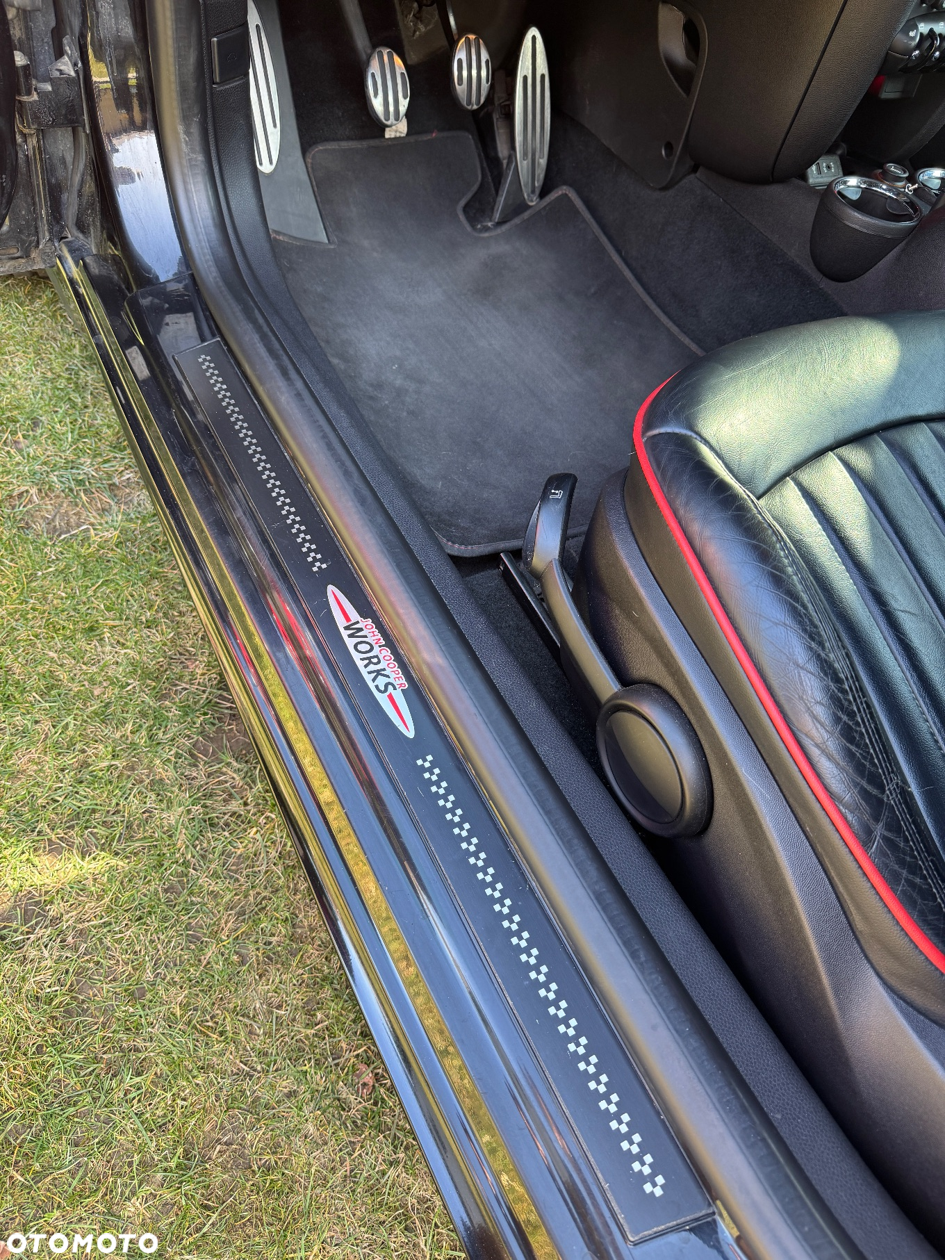 MINI John Cooper Works Cabrio - 12